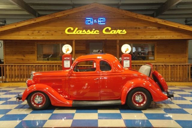 1935 Ford Coupe Steel Body - Red 1935 Ford Coupe Steel Body & Fenders / 350 cui 3x2 carbs