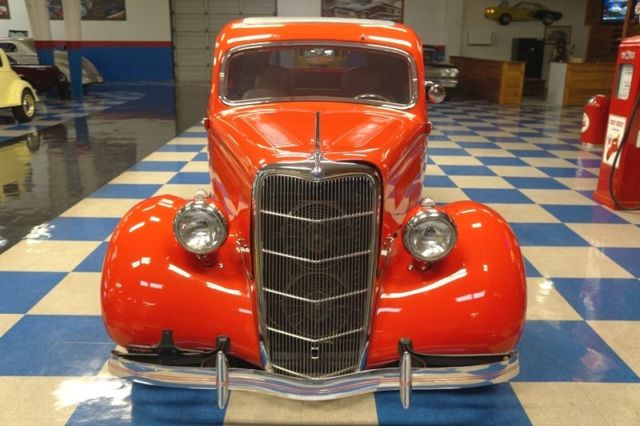 1935 Ford Coupe Steel Body & Fenders / 350 cui 3x2 carbs - photo 7