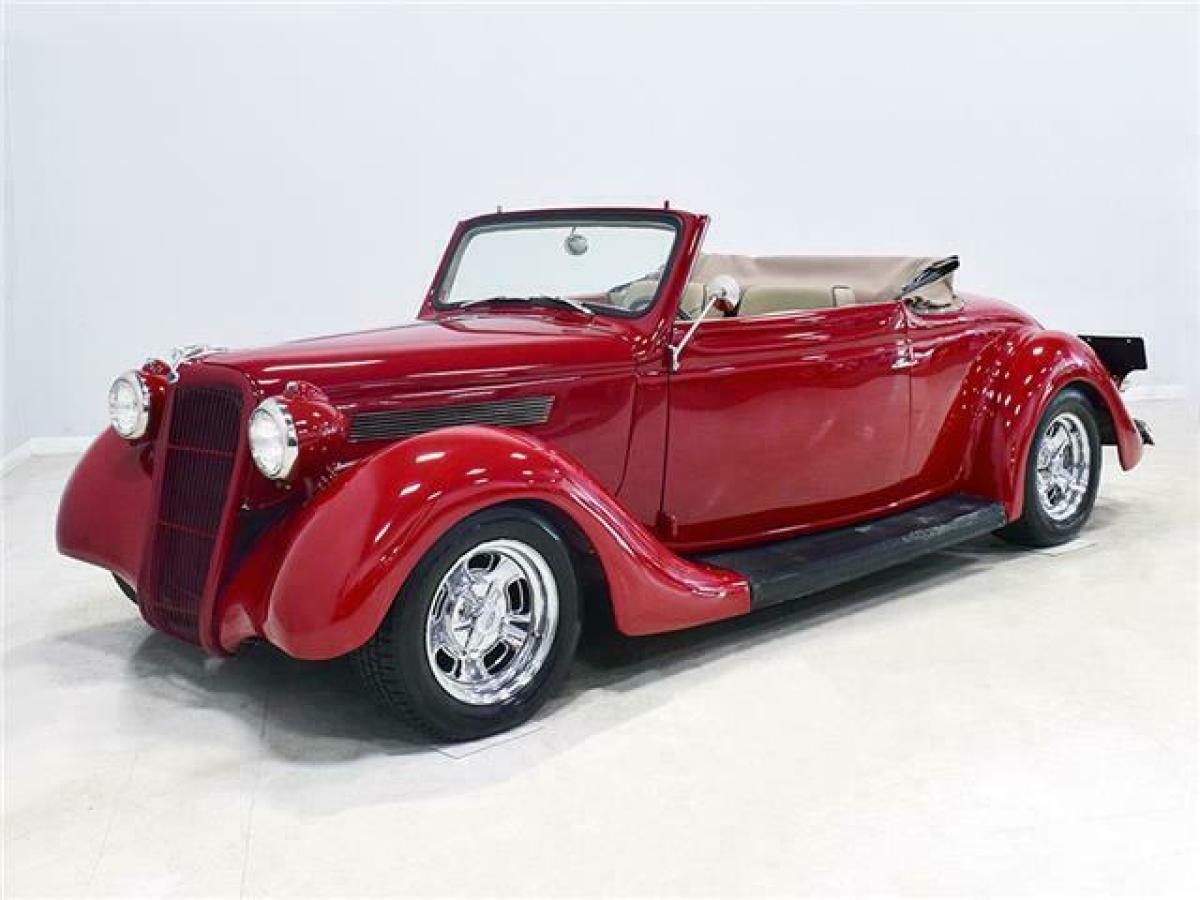 1935 Ford Deluxe - photo 3