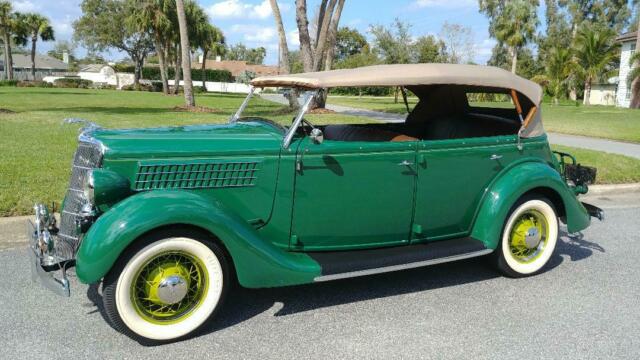 1935 Ford Deluxe Phaeton - photo 12