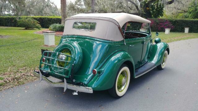 1935 Ford Deluxe Phaeton - photo 2