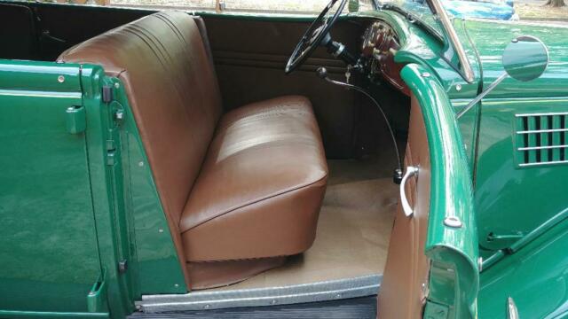 1935 Ford Deluxe Phaeton - photo 6