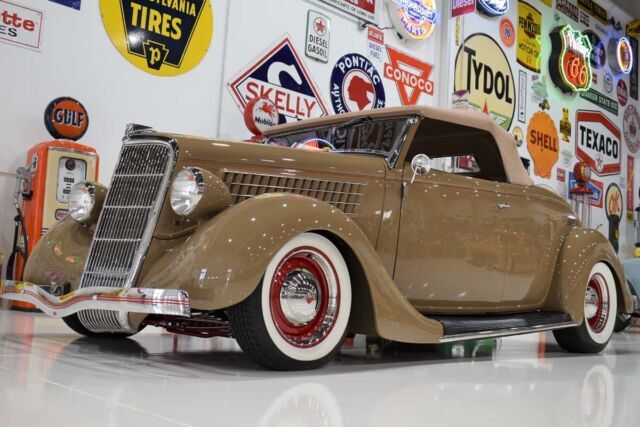 1935 Ford Deluxe Rumble Seat Roadster Resto-Rod