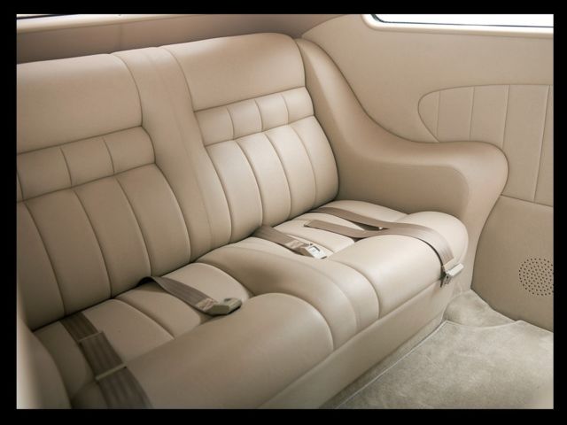 1935 Ford Deluxe Tudor Slantback Sedan - photo 11