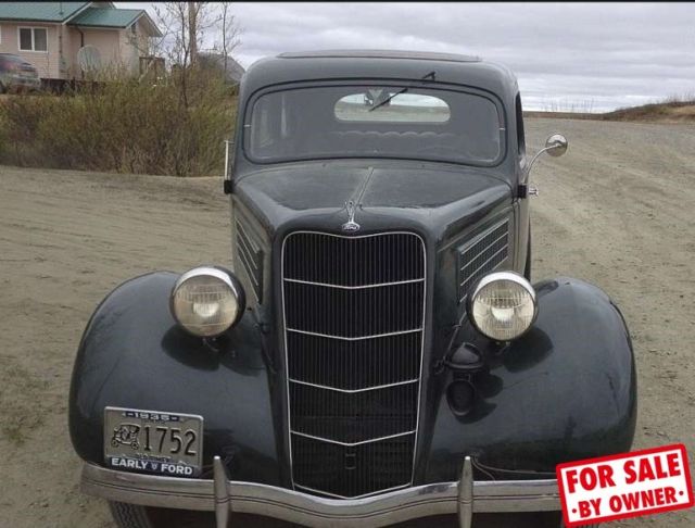 1935 Ford Deluxe - photo 4