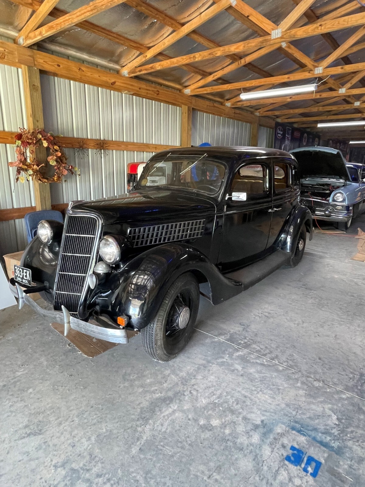 1935 Ford Fordor - photo 8