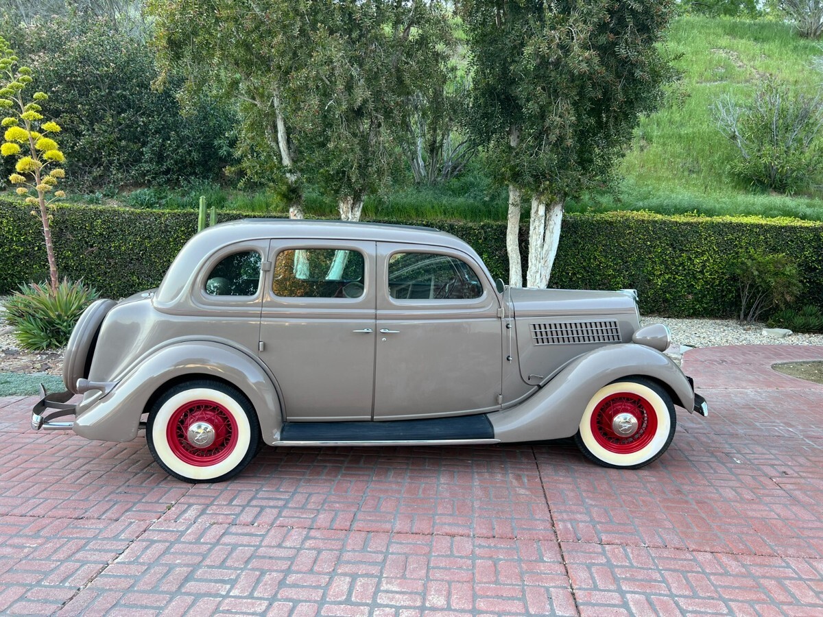 1935 Ford Fordor Model 48 Trunkback Sedan Correct, Ground Up Restoration - photo 6