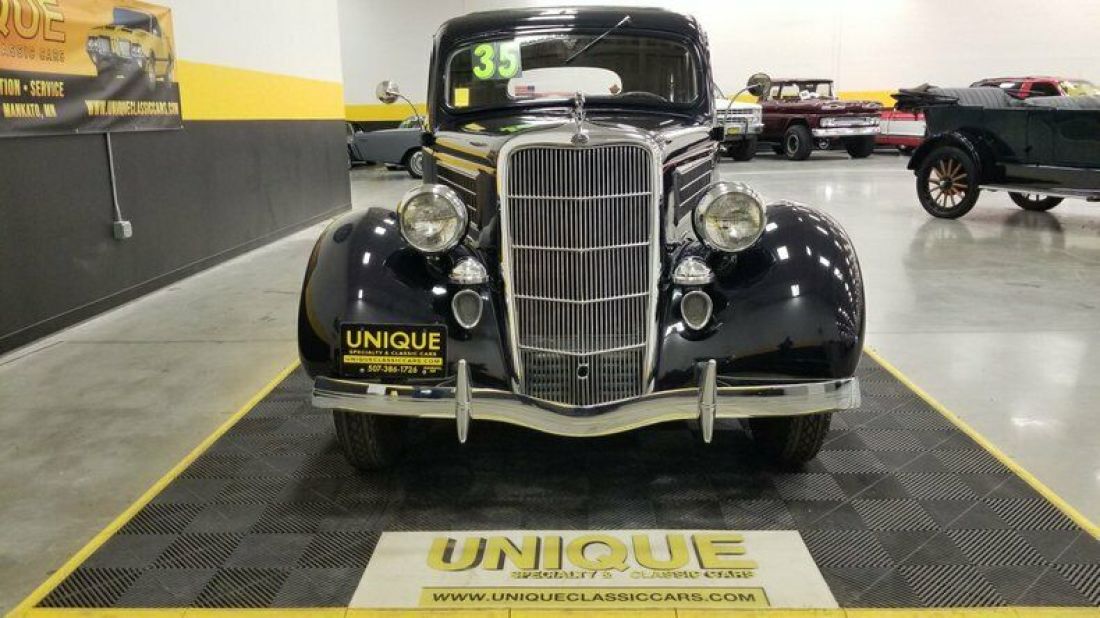 1935 Ford Model 48 Slantback Sedan - photo 2