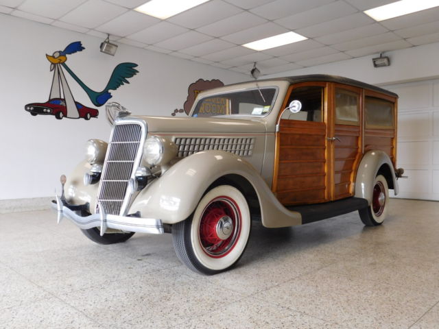 1935 Ford Model 48 Woody Wagon • Tan/Brown • 221ci FLATHEAD V8 - VIN: 1821016E1 1935 Ford 48 Woody Station Wagon