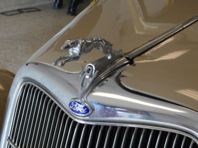 1935 Ford 48 Woody Station Wagon - photo 13