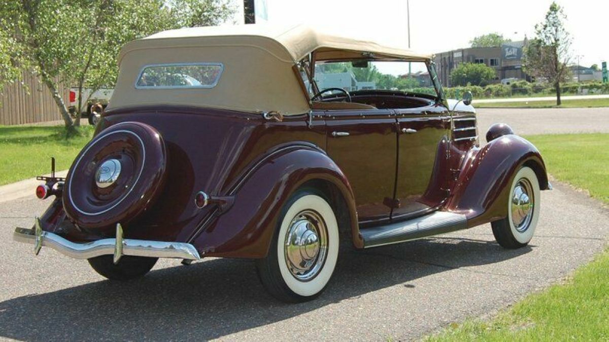 1935 Ford Phaeton 48 - photo 11