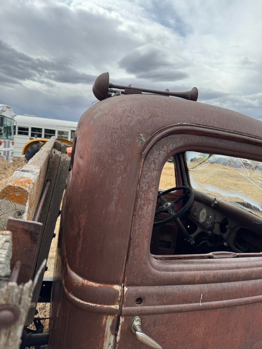 1935 Ford Pickup - photo 4