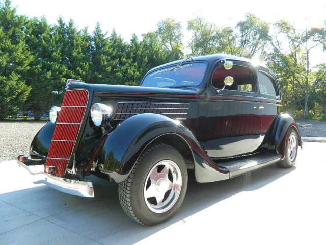 1935 Ford Tudor Hot Rod - photo 13