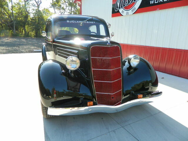1935 Ford Tudor Hot Rod - photo 3