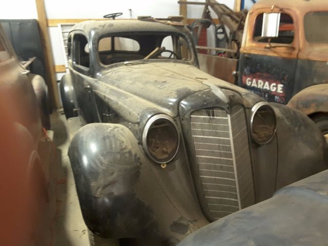 1935 Other Makes Factory - photo 2