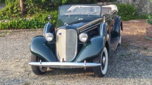 1935 Lincoln Lebaron conv sedan with roll up division window - photo 12