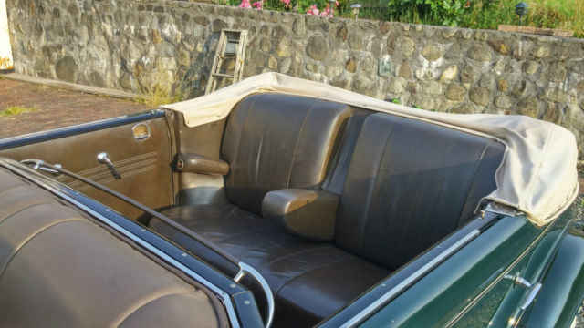 1935 Lincoln Lebaron conv sedan with roll up division window - photo 7