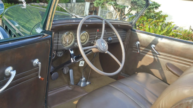 1935 Lincoln Lebaron conv sedan with roll up division window - photo 8