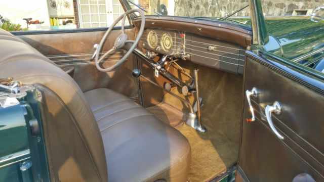 1935 Lincoln Lebaron conv sedan with roll up division window - photo 9