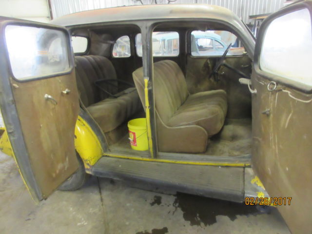 1935 Plymouth 4 door sedan - photo 6