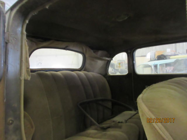 1935 Plymouth 4 door sedan - photo 8