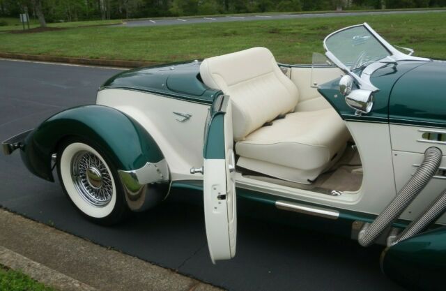 1936 Auburn Boat Tail Speedster Convertible - photo 5