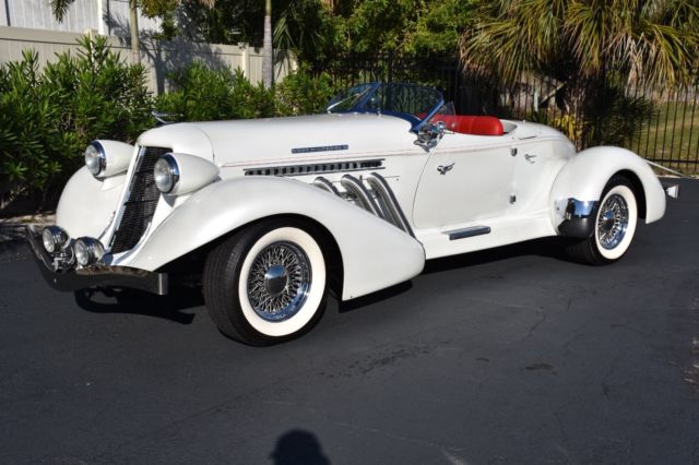 1936 Cord Boattail Speedster Only 500 Miles! - photo 2