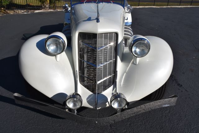 1936 Cord Boattail Speedster Only 600 Miles! - photo 8