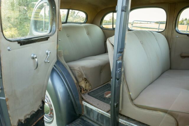 1936 Buick Sedan - photo 12
