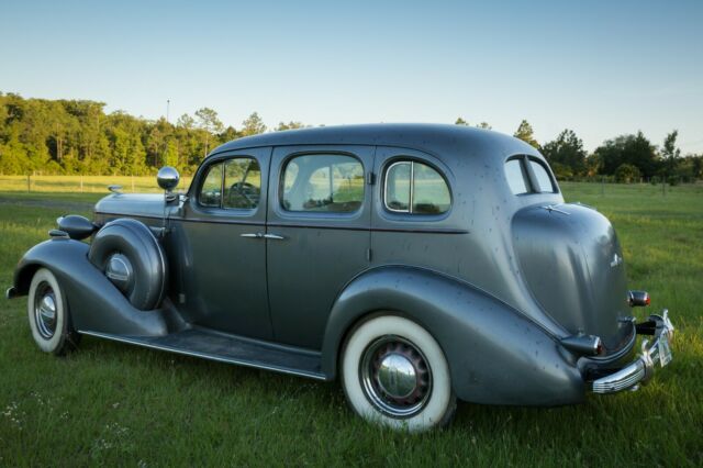 1936 Buick Sedan - photo 2