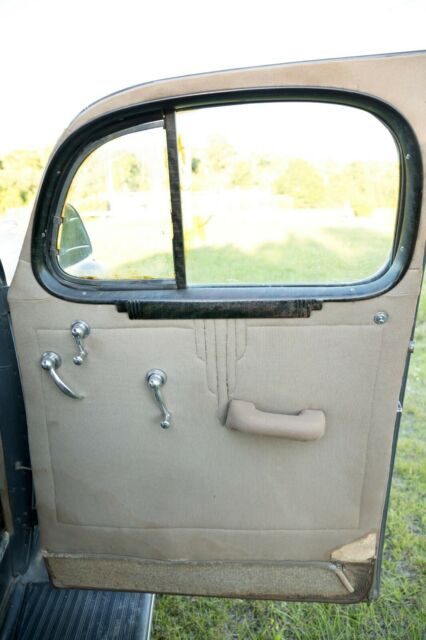 1936 Buick Sedan - photo 8