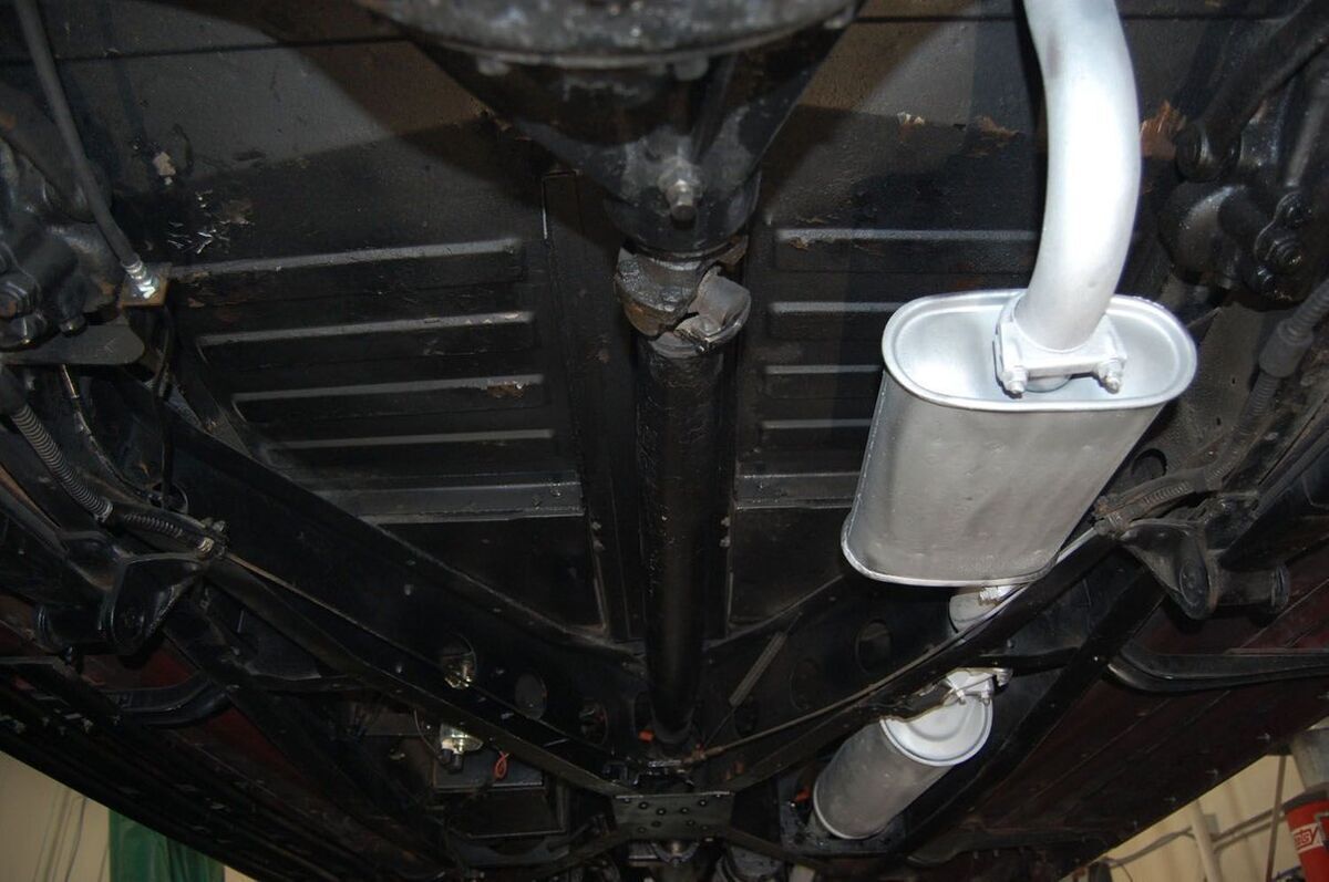 1936 Cadillac Series 85 V-12 Fleetwood Touring Sedan - photo 4