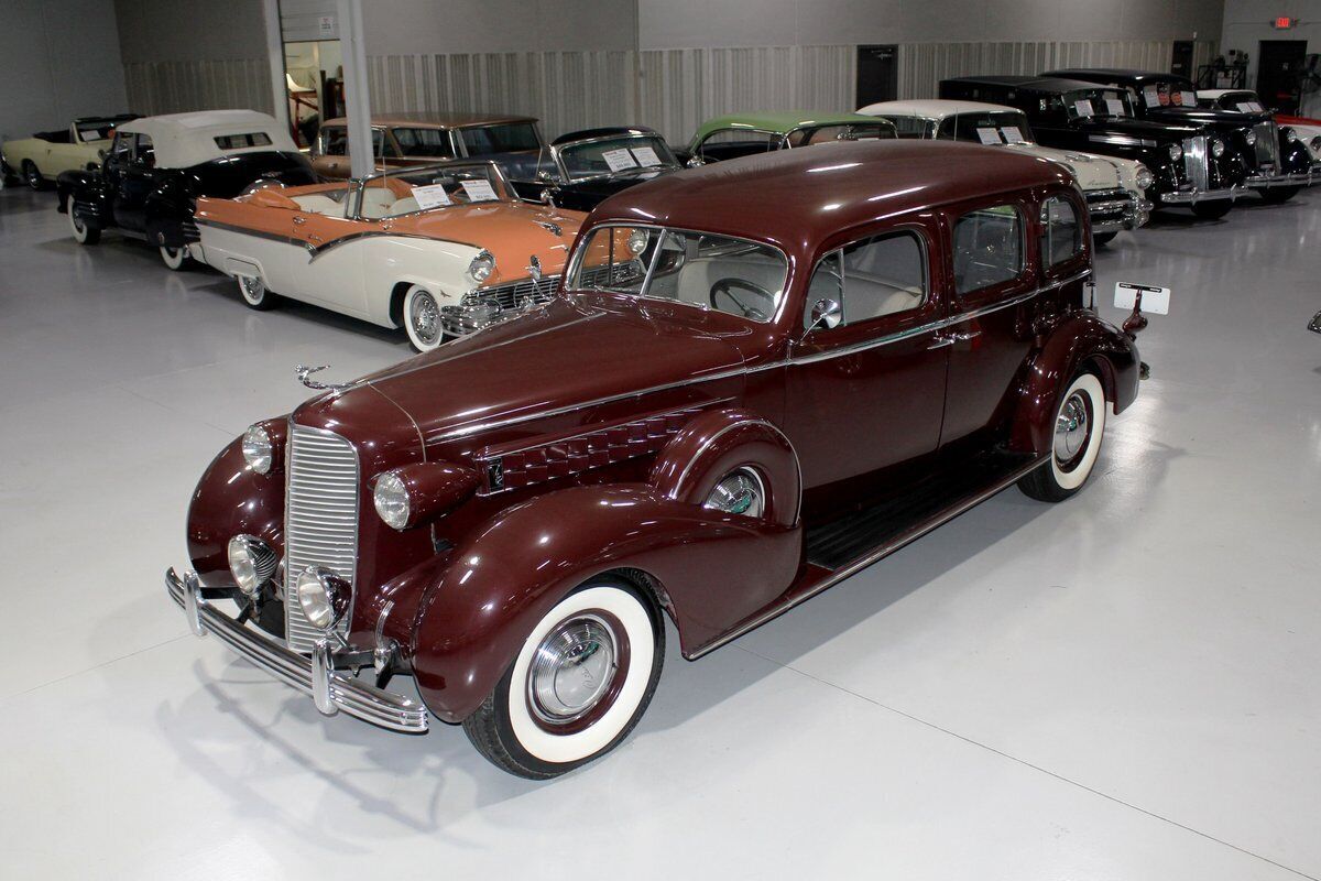 1936 Cadillac Series 85 V-12 Fleetwood Touring Sedan - photo 5