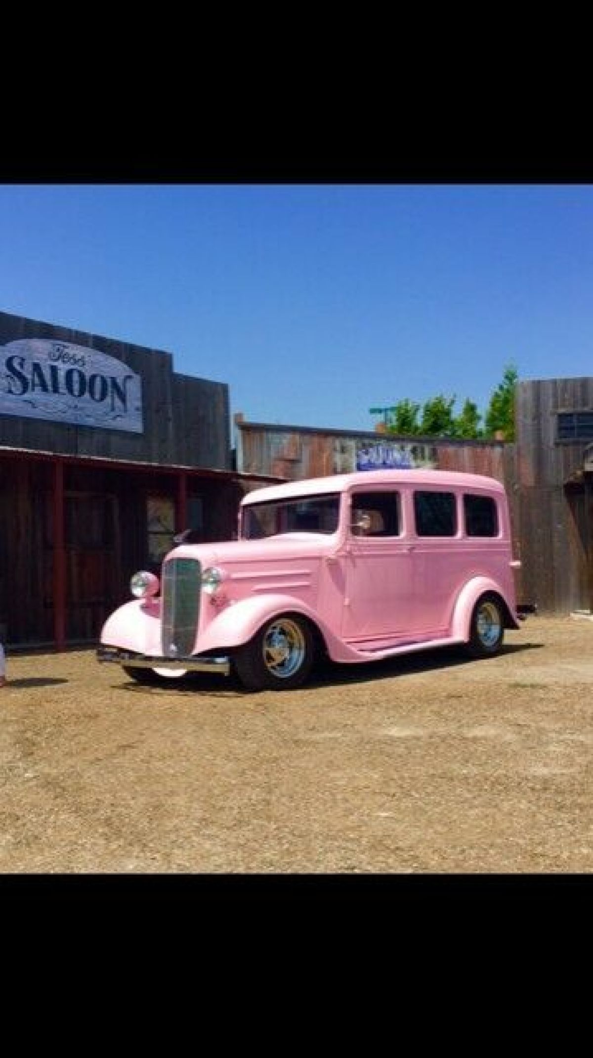 1936 Chevrolet Suburban - photo 2