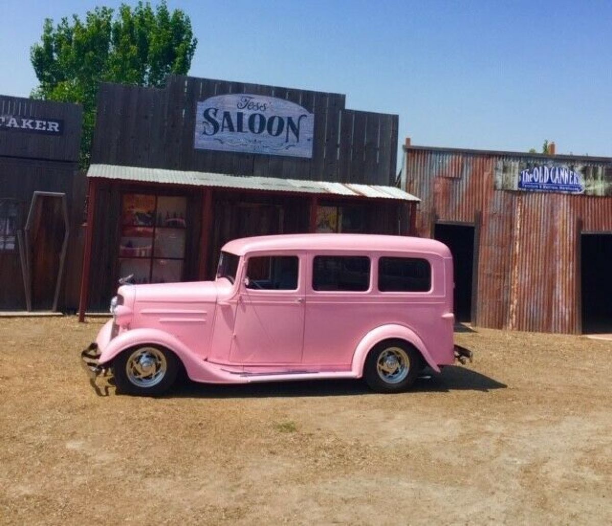 1936 Chevrolet Suburban - photo 3