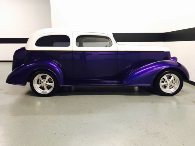 1936 Chevrolet Master Deluxe 2-Door Sedan Street Rod - photo 6