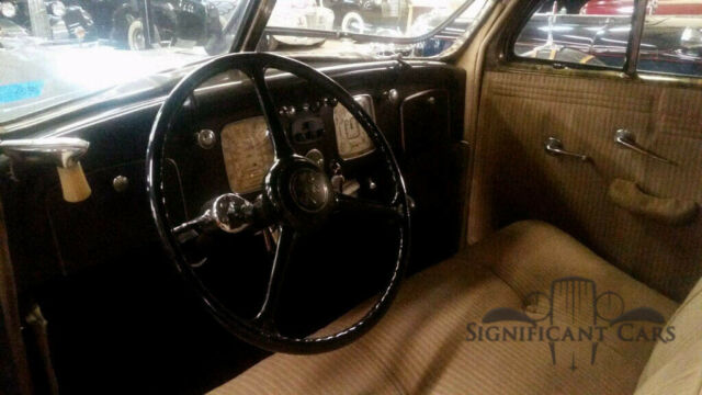 1936 Chrysler Airflow - photo 8