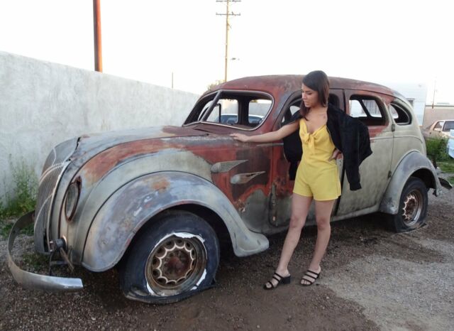 1936 Chrysler DeSoto Airflow S2 sedan suicide doors AZ CA car ratrod potential 1936 DeSoto S2 Air Flow S2 Sedan