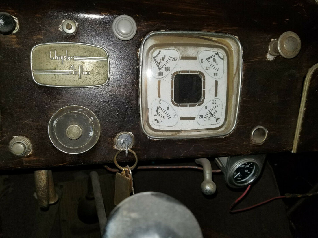 1936 Chrysler Imperial 4 door sedan - photo 10