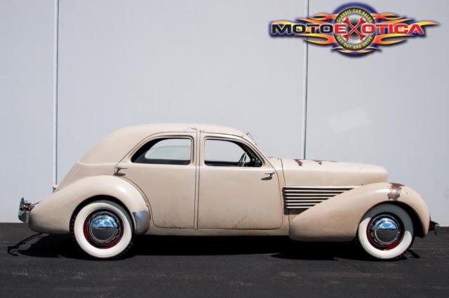 1936 Cord 810 Sedan - photo 6