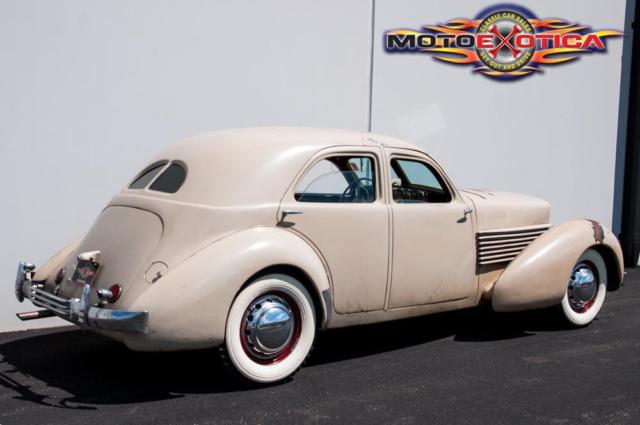1936 Cord 810 Sedan - photo 7