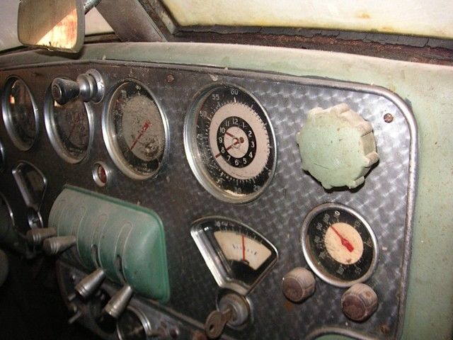 1936 Cord 810 Westchester Sedan - photo 3