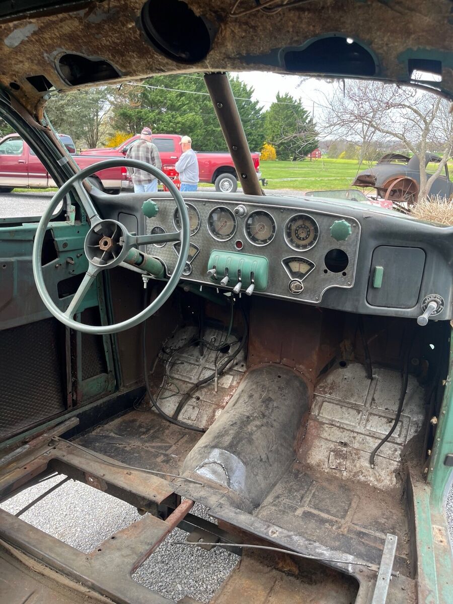 1936 Cord L-29 - photo 10