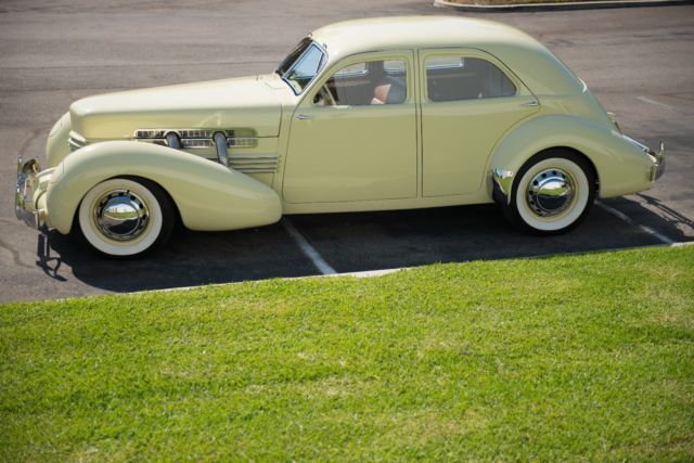 1936 Cord 810 Westchester - photo 2