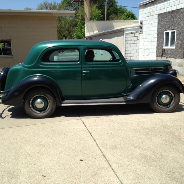 1936 Ford Other Deluxe Tudor Touring Sedan - photo 3