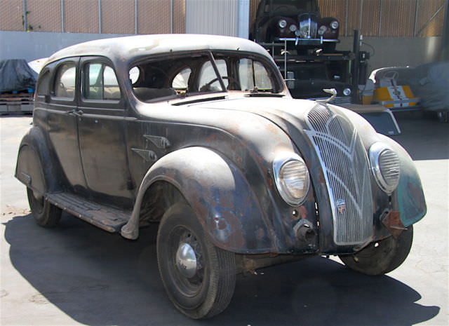 1936 DeSoto Airflow Sedan - photo 4