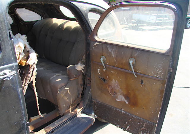 1936 DeSoto Airflow Sedan - photo 11