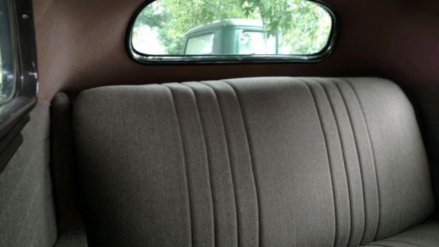 1936 Ford 2-Door Humpback Deluxe Touring - photo 10