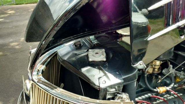 1936 Ford 2-Door Humpback Deluxe Touring - photo 6