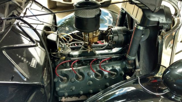 1936 Ford 2-Door Humpback Deluxe Touring - photo 7